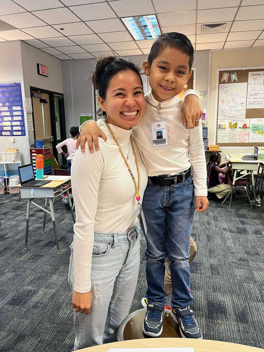 TWIN DAY, but let’s ALL be twins because we’re buddies, NOT bullies! <a href="/ExplorersCol/">Collins Elementary</a> #CollinsOnAMission