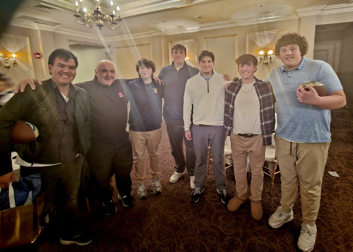 CoachSipe tweet media