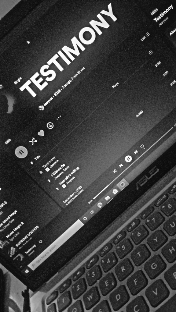 JEEYSUS NEWS 🎧🌍 tweet media