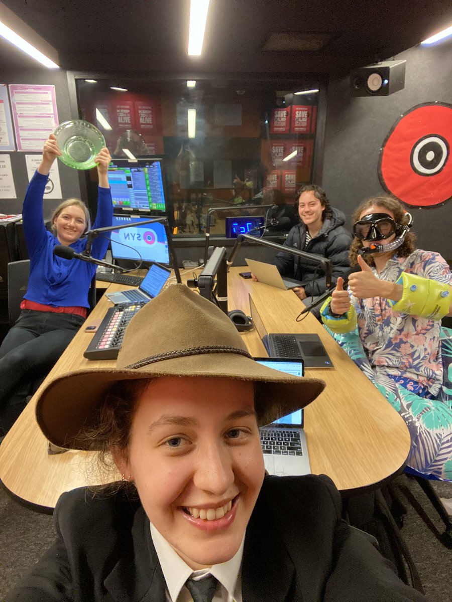 synrepresent's tweet photo. Dressed up Represent for the FINAL EPISODE!!! Guess who we all are and listen in 90.7 or https://t.co/95VtgCgZBJ #auspol https://t.co/juHuGLUSbZ