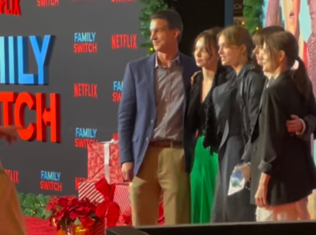 Emma's family attended the premiere..they must be so proud! 🥹
#emmamyers #familyswitch