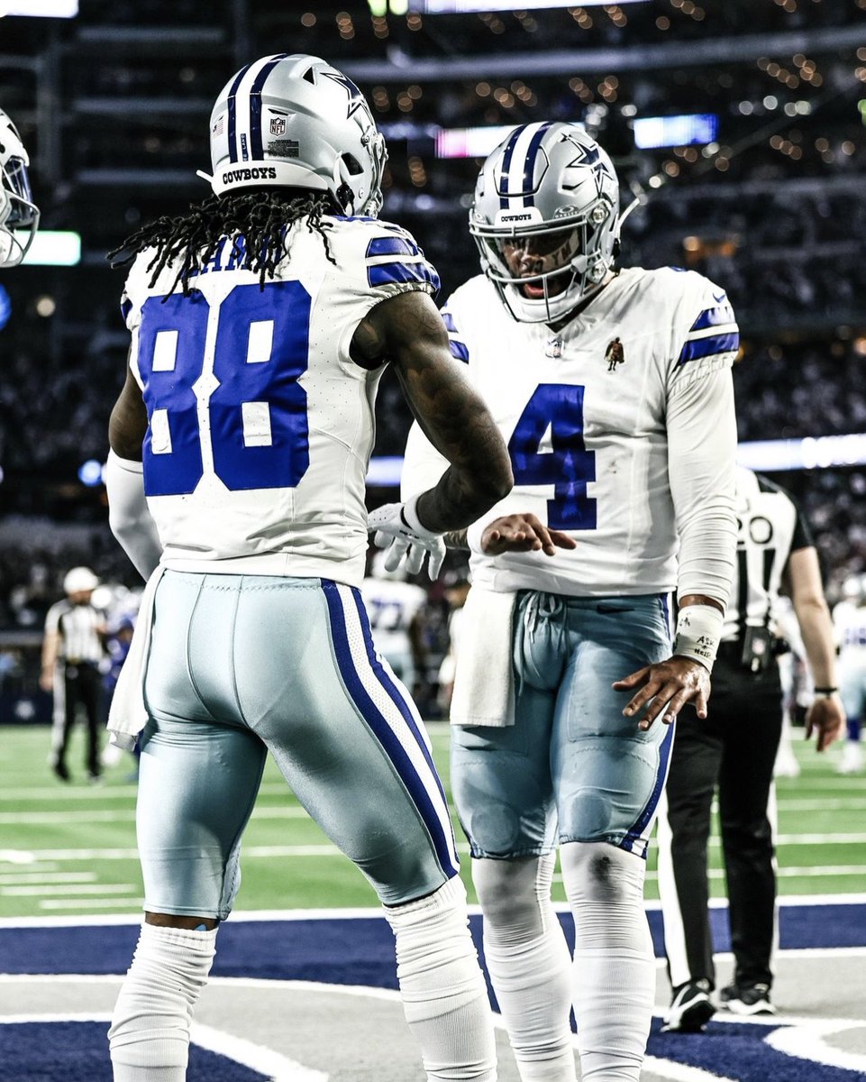 lynziekate's tweet photo. THE DALLAS COWBOYS WINNNNNNNN https://t.co/PqeSKxqiOl