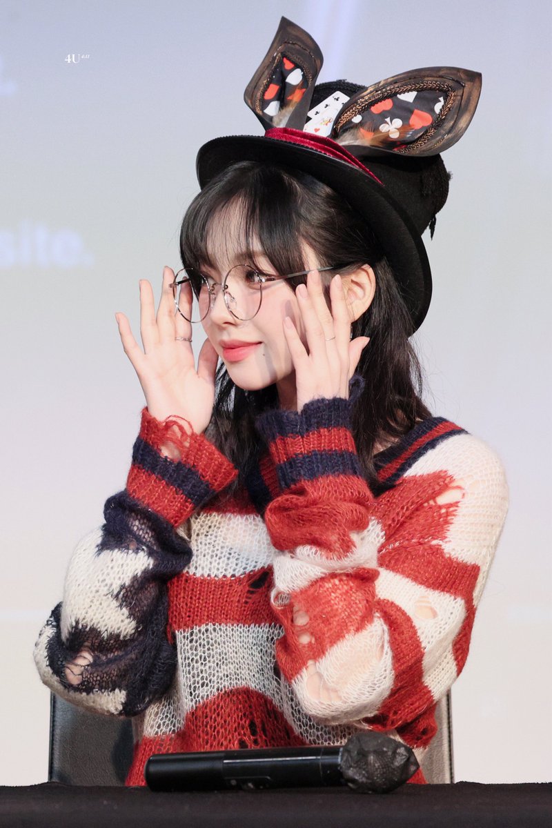 4U411U's tweet photo. 231130
🩵

#KARINA #카리나 #aespa #에스파 https://t.co/BRH1Y8kYk7