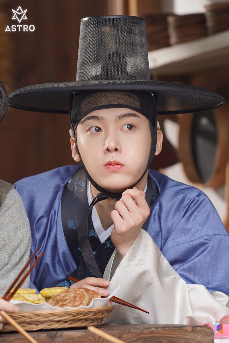 fantagiogroup's tweet photo. [#윤산하][포스트] [윤산하] 이 포��트는 조선 선비 최초의 요리서 수운잡방에서 시작되어...[더보기]

▶ https://t.co/Dm63josIvq

#네이버_포스트 #아스트로 #ASTRO #YOONSANHA https://t.co/zT5nuoFky6