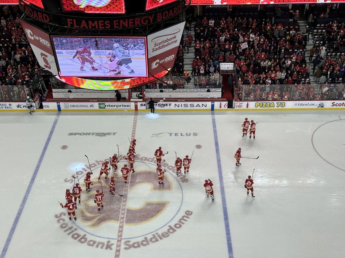 dwillsnhl's tweet photo. The #findawayflames do it again!
#Flames battle back from 1-0 and 3-2 down and defeat #TexasHockey 4-3 in OT!
This team is ridiculously resilient. https://t.co/dycTiuPCz7