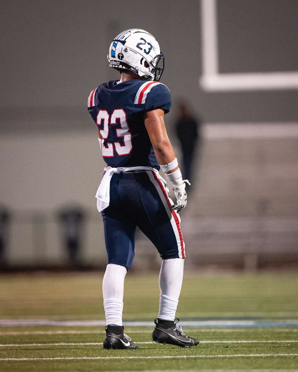 ‼️Full Szn‼️
1st Team All League
LB/FB/ATH
5'11-205
@StPaulF00tball <a href="/CoachDHernandez/">Coach Daniel Hernandez</a> <a href="/KaesbauerSonny/">Sonny Kaesbauer</a> <a href="/coachmark_48/">Mark the Shark</a> <a href="/GabrielNDuarte_/">Gabriel Duarte</a> <a href="/LanceSmithTPC/">Lance Smith</a> <a href="/cupofjaytee/">JayTee Torres</a> <a href="/AgentDash74/">Mike D!</a> <a href="/JHernandez1195/">Jarrett Hernandez</a> <a href="/James_Escarcega/">James Escarcega 📈🏈🏀⚾️🥎 🤼🤽🏽‍♂️🏊🏼‍♀️🏌🏻⚽️</a> <a href="/tspeterson40/">Tim Peterson</a> @StSwordsmen <a href="/CoachJessem/">Coach Muñoz</a> 

hudl.com/v/2MMc3q