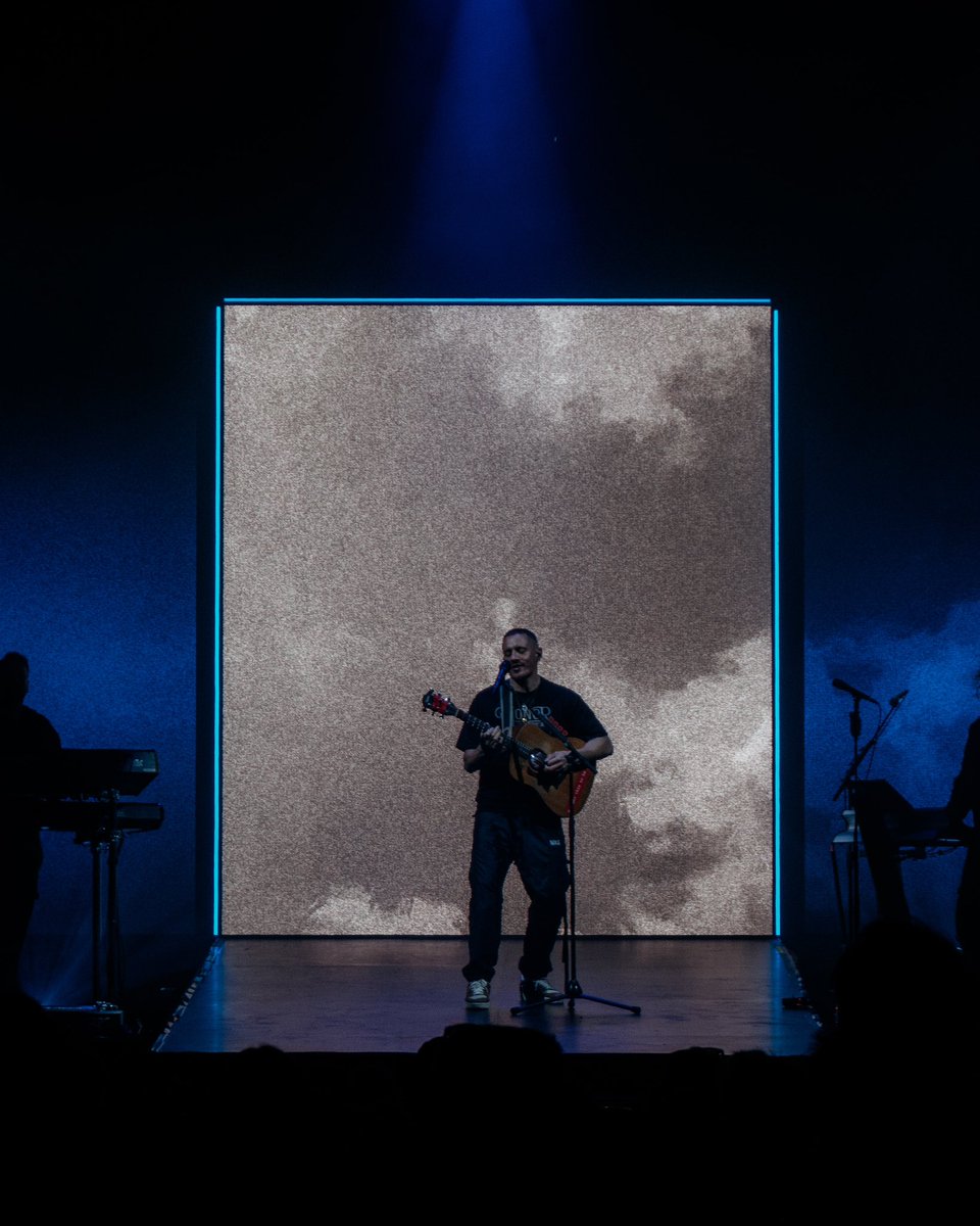 JacintaEmily4's tweet photo. @DermotKennedy in Wellington last night was a vibe! 
#dermotkennedy https://t.co/6SyDWhNiq1