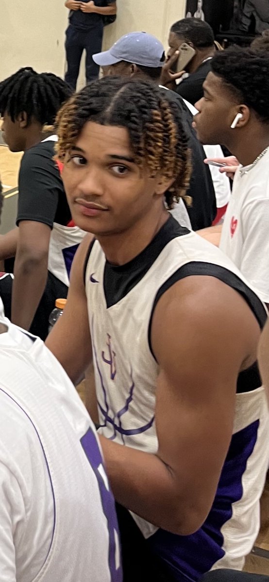 JVHS’s Award-winning, High Scoring Basketball Player, Gavin Davis, 2 Game Documentary 
- back to back games of 30 points, netting 32 (tues at Katy Taylor) and 30 (today vs/at Clear Brook) for ‘The G-MAN’ #SuperFly #WeBeJV