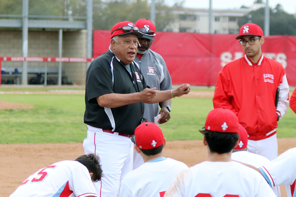 OCSportsZone's tweet photo. SANTA ANA SAINTS BASEBALL COACH DAVID SILVA RETIRES. PHOTO: Fernando M. Donado, For OC Sports Zone. ⁦@OCSportsZone⁩ ⁦@SantaAnaUSD⁩ ⁦@FernandoMDonado⁩ ⁦@TimBurtIrvine⁩ ⁦@alexcsuarez08⁩ 
STORY:

https://t.co/pMF1mm11BP https://t.co/qvvFE3Vvub