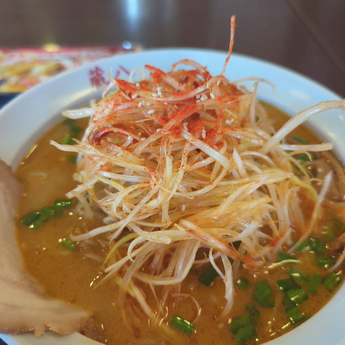 esbeck1224's tweet photo. 熊八ラーメン、今日の昼食
#ラーメン https://t.co/bo6NzJDrg6