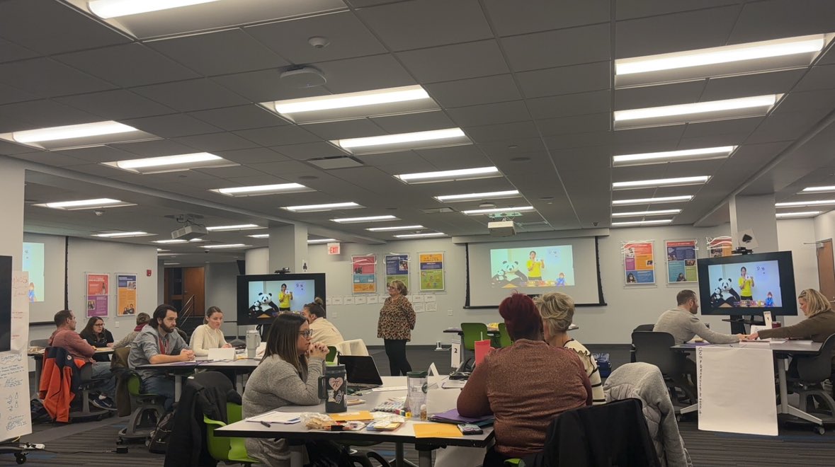 susannamelon's tweet photo. The last two days, District 87 focused on making grade-level academic content more accessible for English language learners while at the same time promoting language development. #SIOPtraining #EnglishLearners #TeachingStrategiesForAllStudents https://t.co/DSxvLJxdDP