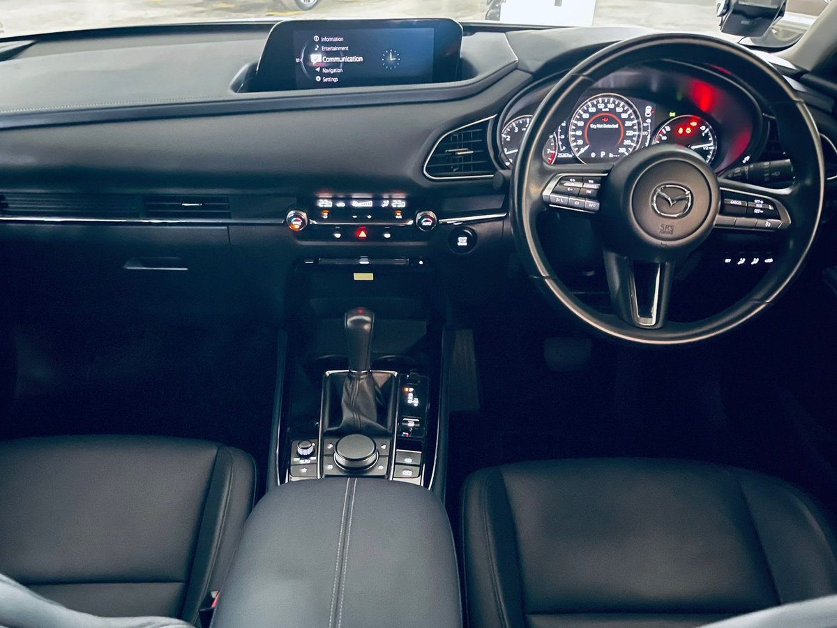 CosmoAutomobile's tweet photo. Rev up your style with our sleek 2021 White Mazda CX-30 2.0A Elegance! 🚗✨ 
Experience the perfect blend of elegance and performance on the road. 
Get ready to turn heads wherever you go! 😎 
#MazdaCX30 #SleekRide #CarGoals
https://t.co/iNE7B70oVa https://t.co/2ATK0lss6x