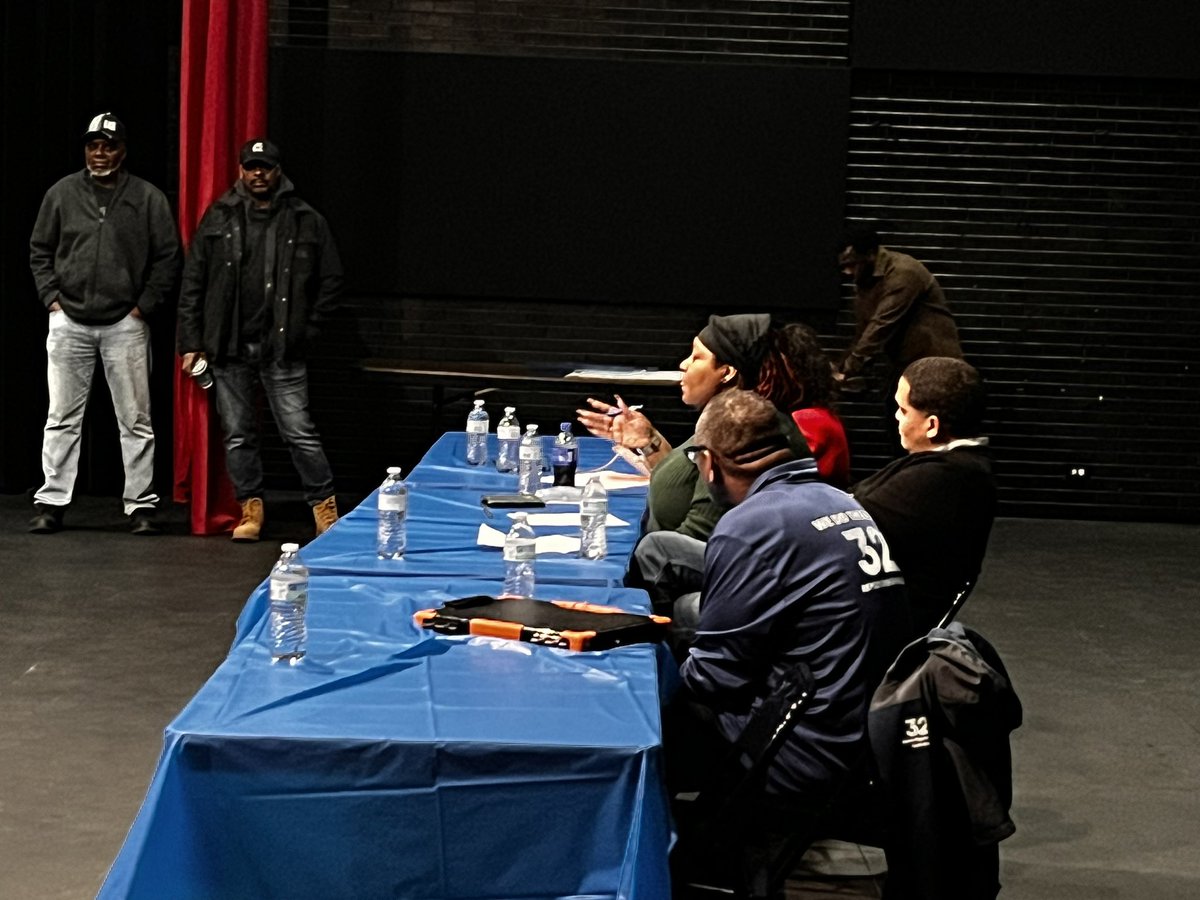 FriendsofCyrilN's tweet image. Tonight was the 20th Ward Night with @taylorfor20th. I enjoyed sharing what we’re doing in the 32nd District and the opportunity to meet the residents of the 20th Ward. Thank you to Ald. Jeanette Taylor @taylorfor20th for your leadership and inviting me to participate.