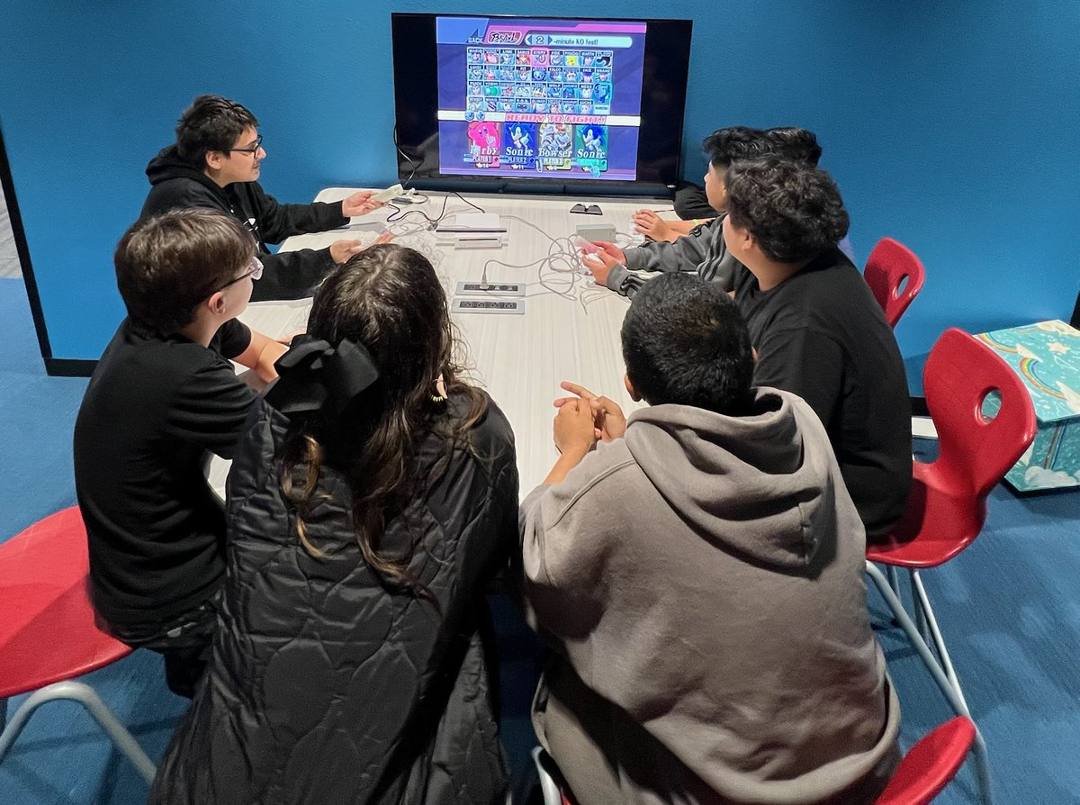 Day 1 of #esports with the after school ACE Program. Building strengths in problem solving,  teamwork and communication. @CastleberryISD @IMMSLions