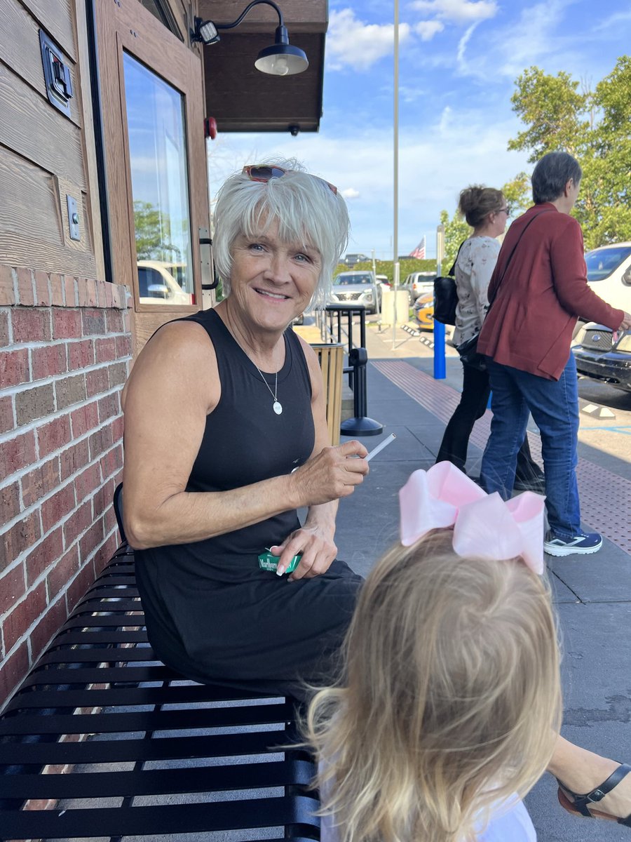 sturdy1589's tweet photo. My world is not nearly as bright. I would give anything to tell you one last time how much I love you. Being a Mama’s girl without your Mama :/. I hope you know how missed you truly are. Keep an eye on us up there, I’ll see you soon my little Mommy. https://t.co/jPVhgJ7iXw