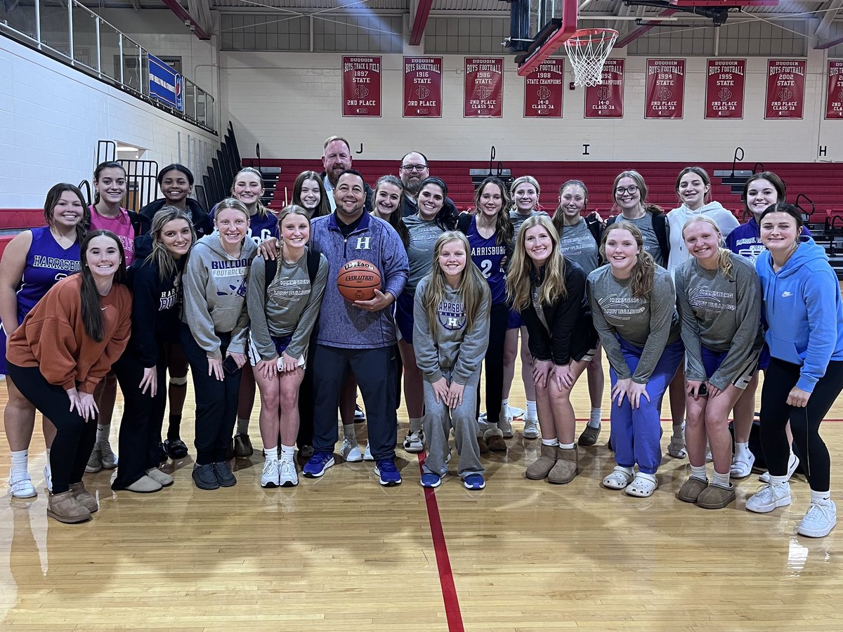 CoachMoe86's tweet photo. In tonight’s win, Coach Jake Stewart is now the girls basketball All time wins leader. Coach won his 260th game in just a little over 12 seasons. To put into context.. There were 10 out of 11 losing seasons from 2000-2011 before he took over. Congrats coach! #PPEW @Hbg_Athletics https://t.co/N5N8HbGbYQ