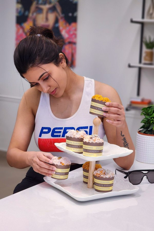 GAP_-P2b0AAQ8-4?format=jpg&name=900x900