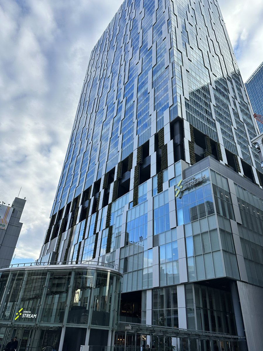 LucasGoldner's tweet image. Had a fantastic time at the Google office in Shibuya today! Met some amazing folks from the team and other fun visitors. #FlutterCommunity
