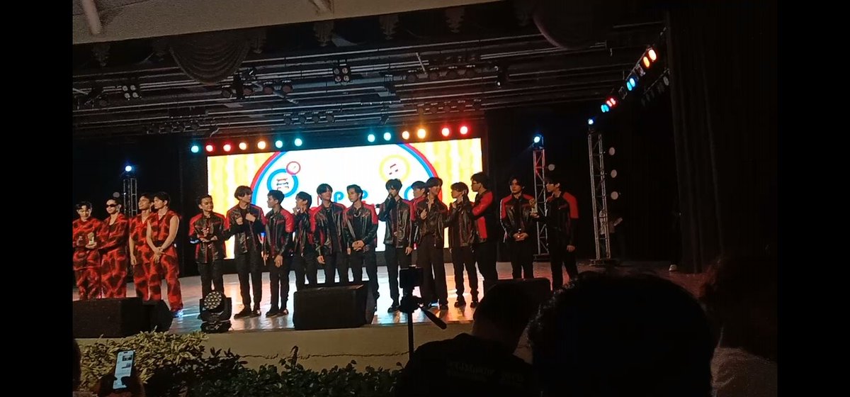 sonciel_'s tweet photo. @traineeaeofc won PPop Top Performing Group of the Year. Congrats mga pogi. 🥰💜

#TraineeÆ  #AClassUnit #ProjectZUnit #PPOPRise #AClass #ProjectZ #PPOPAwards2023 https://t.co/qObmkOTuYg