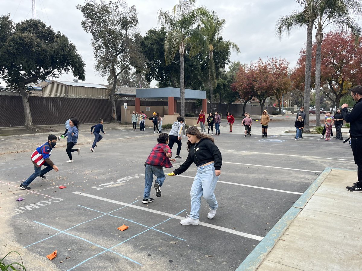 Living our VUSD mission: Every student learning every day
It was a memorable day of learning. Students engaged in STEM learning, SEL lessons, Interactive read alouds &amp; physical education.   #VisaliaUSD #IamVUSD