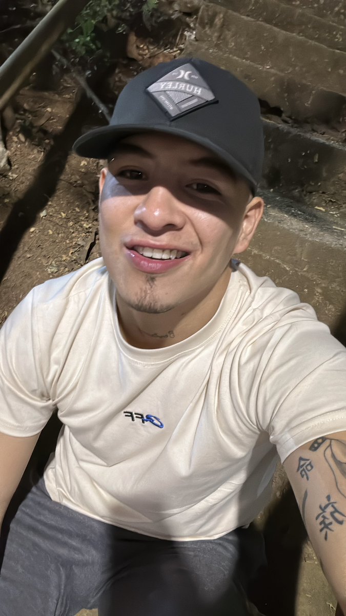 Juanccfigueroa's tweet photo. Dieciembre😈🍆 https://t.co/v9UiFjdS9m https://t.co/ixu7XwBpIl