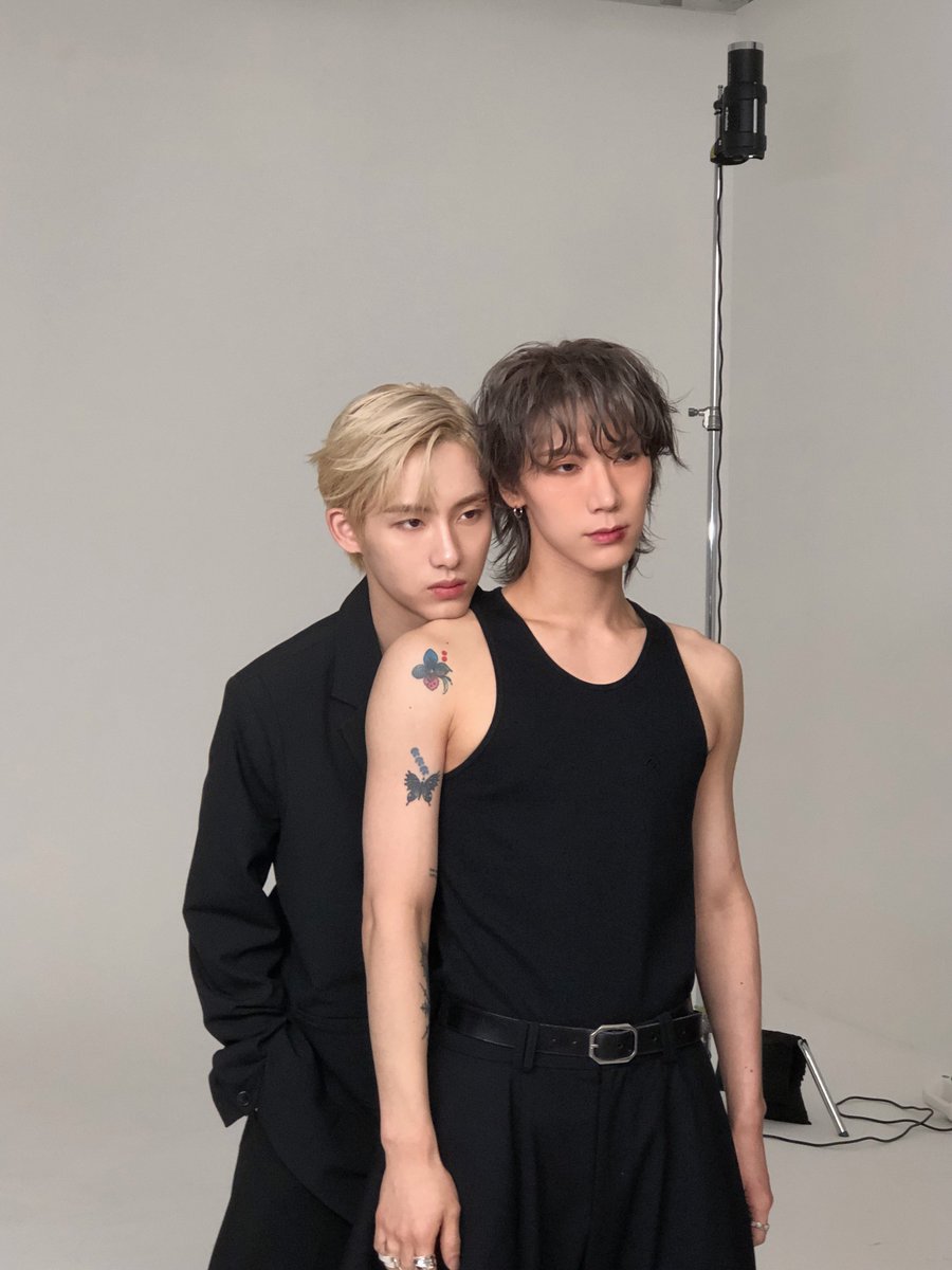 WayV tweet media