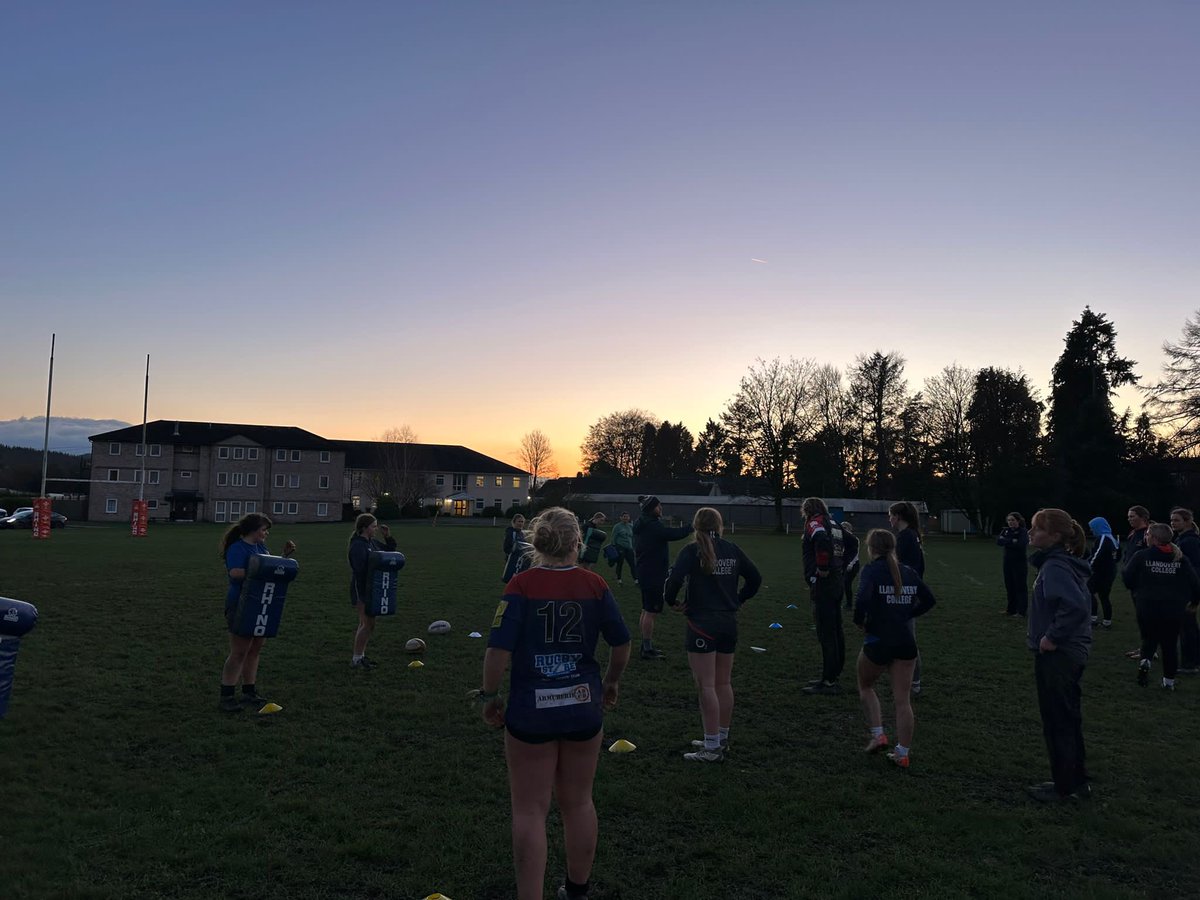 Squad out in full force- final preparations for Finals next week⭐️ 

Not even minus figures were going to stop the energy last night‼️❄️💥