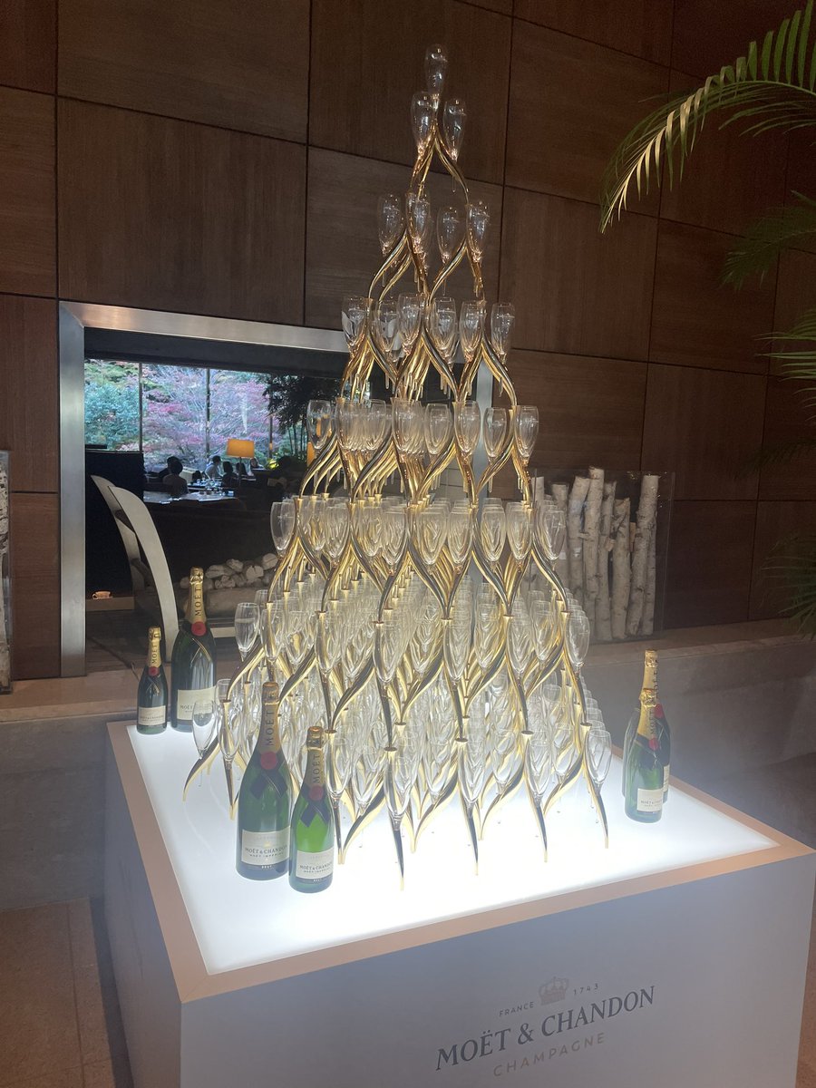 え？ホスクラのタワーも
これでよくね？