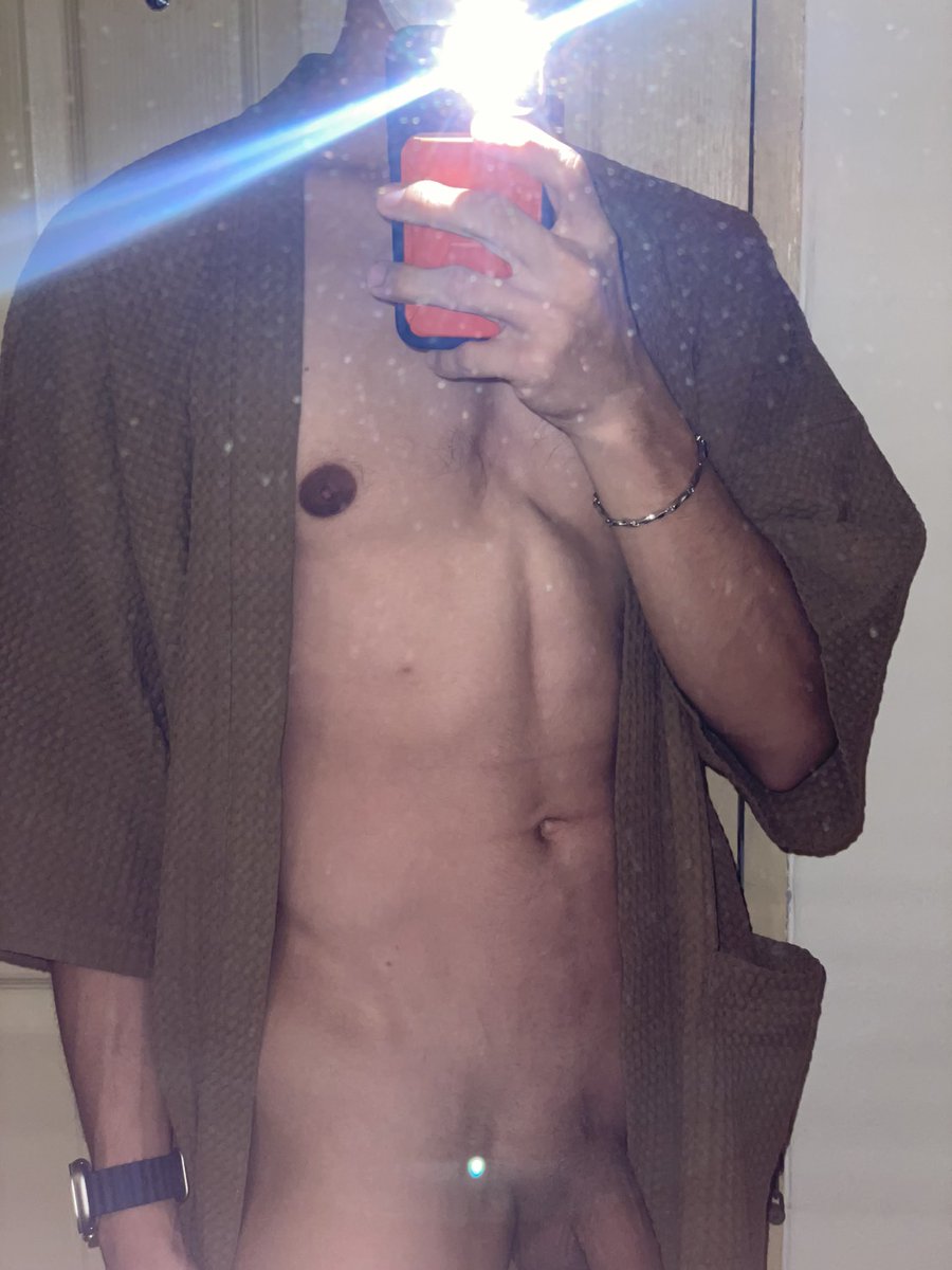 หุ่น2 คน ไม่แพ้กันเรย และนี่คืองานช้าง <a href="/file_tp/">guydance🕺🏻</a>
