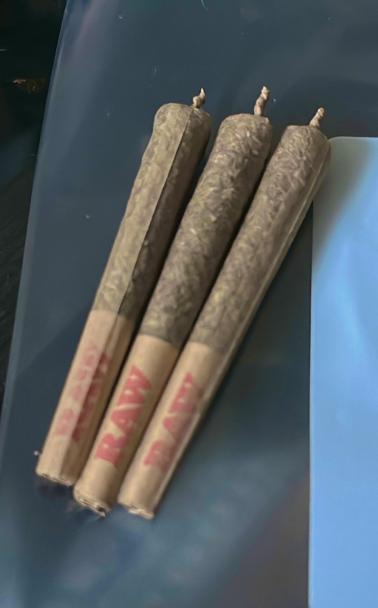 yuu_s9318's tweet image. て事で今から大通りの方へ向かいまとぅ❤️‍🔥✌🏿
#PUMPEDUP 🌿 1gジョイント🚬×3
持ってます、1本お試し1500円で販売致します🫡
16：30頃までは居るのでDMでもテレでも何でも連絡ください❤️‍🔥✌🏿🤤
t.me/+boDjirXIf1I5N…
#CBGマニア #PUMPEDUP #札幌手押し