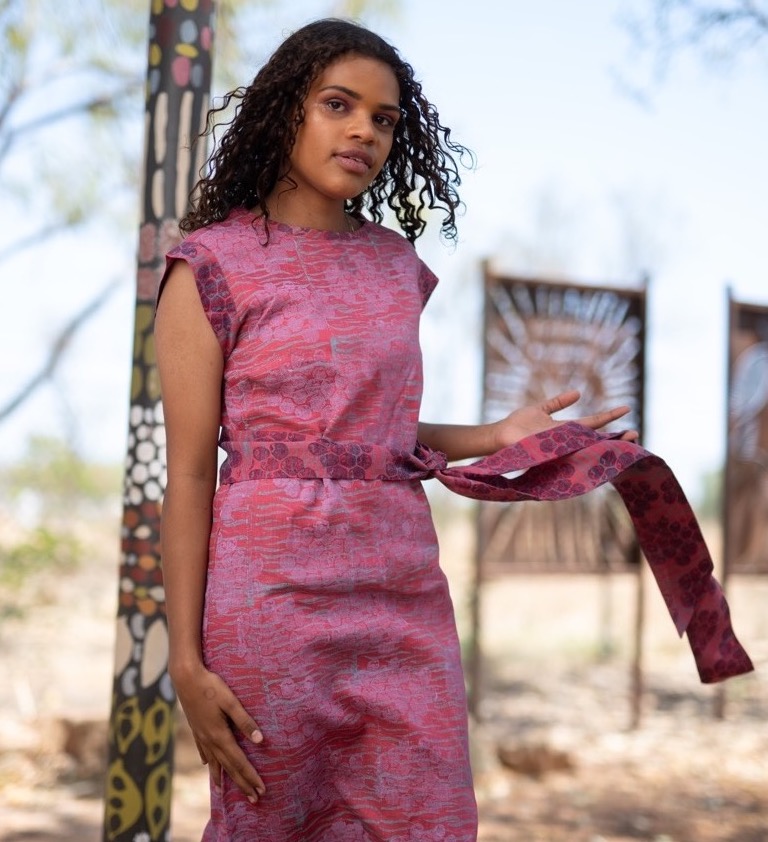 Our BOONKAJ Collection has dropped!🔥 Each piece is handprinted by Waringarri artists. Shop the collection now at our website!

📷Timbee Photography 
#waringarriarts #boonkaj #fashion #thekimberley #indigenousfashion #textiles #indigenous #firstnations #aboriginal #shoponline