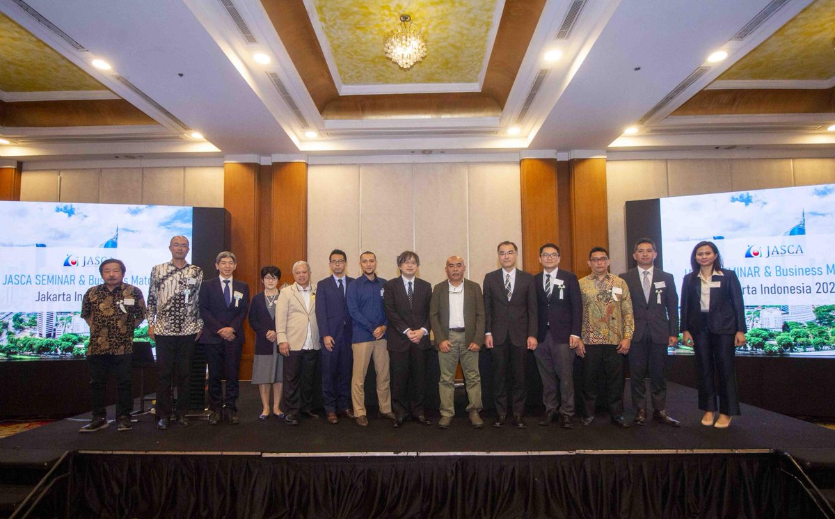 MLIT_JAPAN's tweet photo. 【開催結果】日 #ASEAN スマートシティ・ネットワーク官民協議会(#JASCA)の活動の一環として、11月21日にインドネシア・ジャカルタにおいて、スマートシティをテーマとしたセミナー及びビジネスマッチングイベントを開催しました。

詳細↓
https://t.co/mNw7GjURKw

#スマートシティ
#国土交通省 https://t.co/gTkwUMBo3v