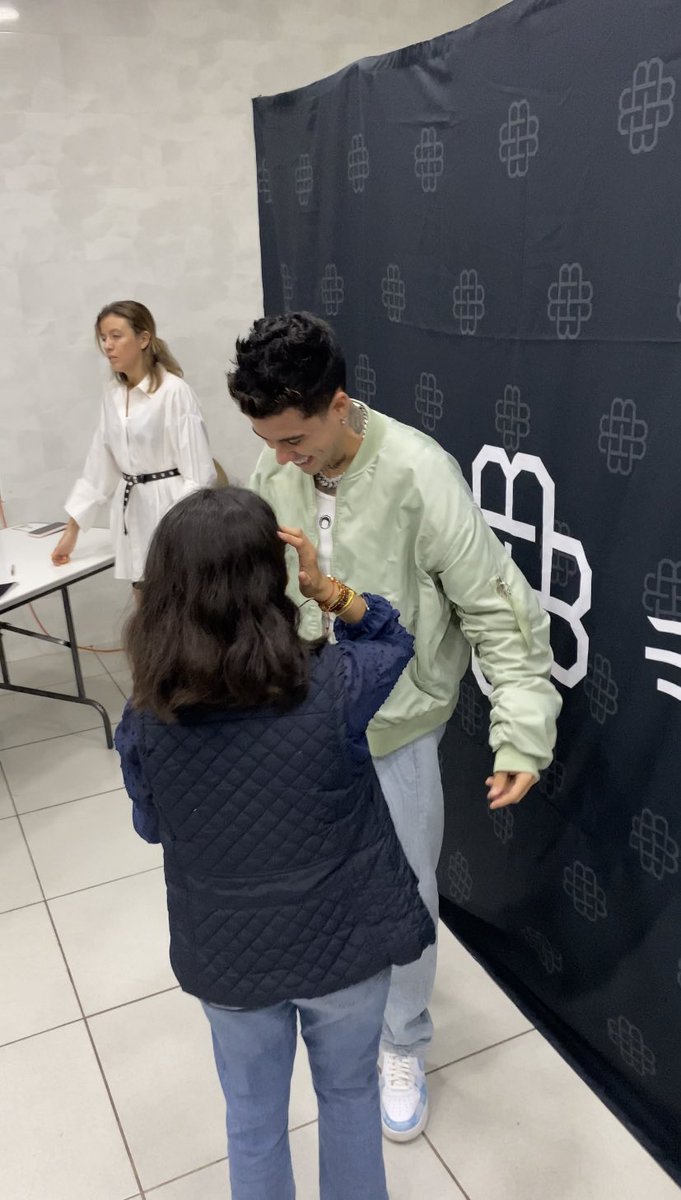 helen_orantes's tweet photo. Te amo, yo igual ya te extrañaba. 🤍🫶🏻

@mariobautista_ https://t.co/EMsZTG3eHS