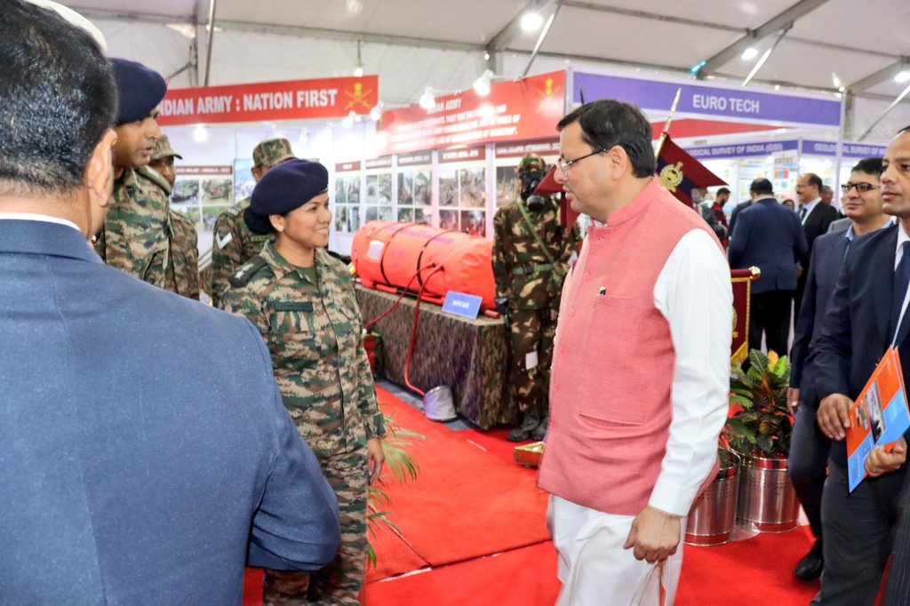 PRODefDehradun's tweet photo. 6th WCDM-2023
The #GoldenKeyDivison warriors participated in the 6th #WCDM at #Dehradun.
Role of #IndianArmedForces as First Responders in HADR operations internationally & within the nation was presented to the elite #WCDM diaspora of over 40 Nations. 1/2
#NationFirst https://t.co/G1sDjZ110d