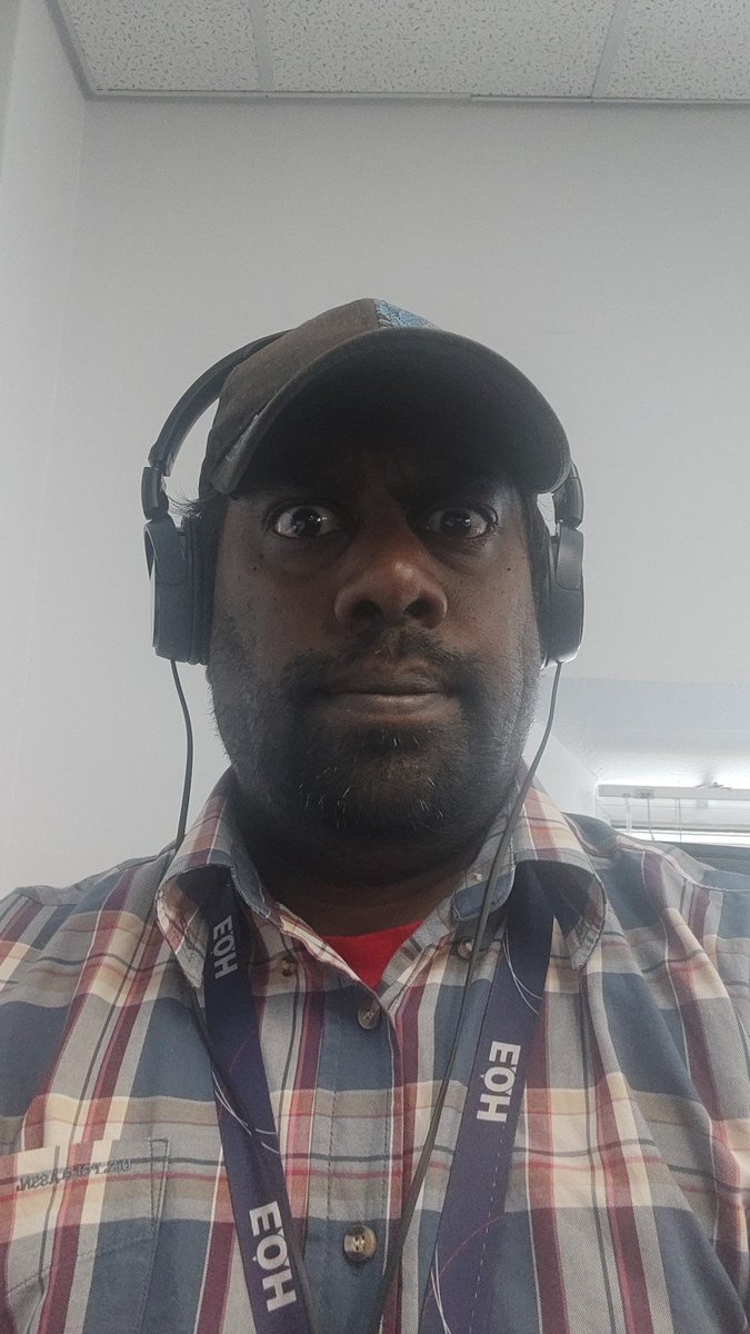 The annual birthday selfie. Damn late 30's