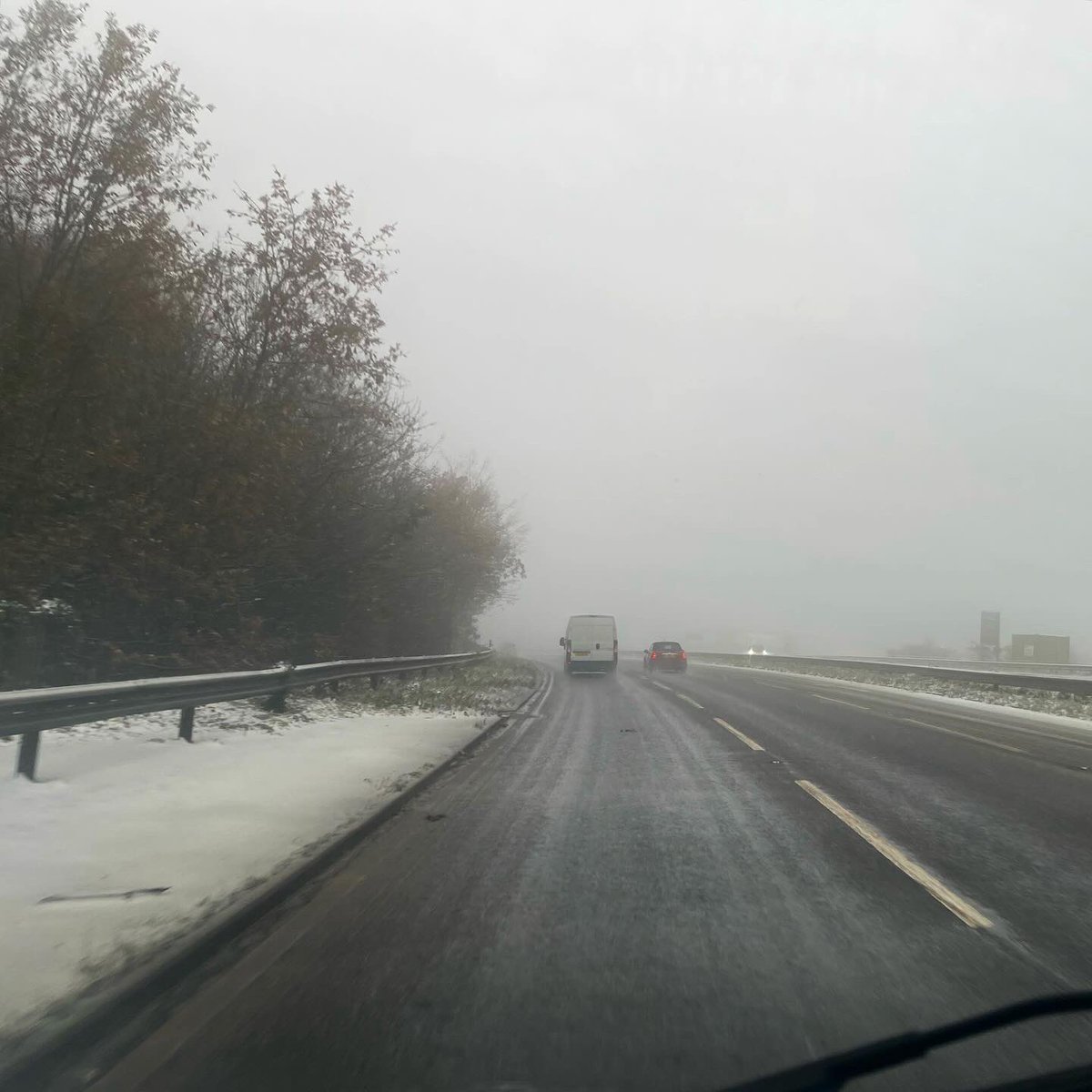 sarahmcquaid's tweet photo. We saw a fair bit of #snow on our way south yesterday, but the roads were clear, & how lovely it was to find ourselves crossing the #TamarBridge into #Cornwall #Kernow — nearly home! Looking forward to my 3rd time at @StertsArts #Sterts #UptonCross #Liskeard TONIGHT & -> https://t.co/zvhC2jVZXL