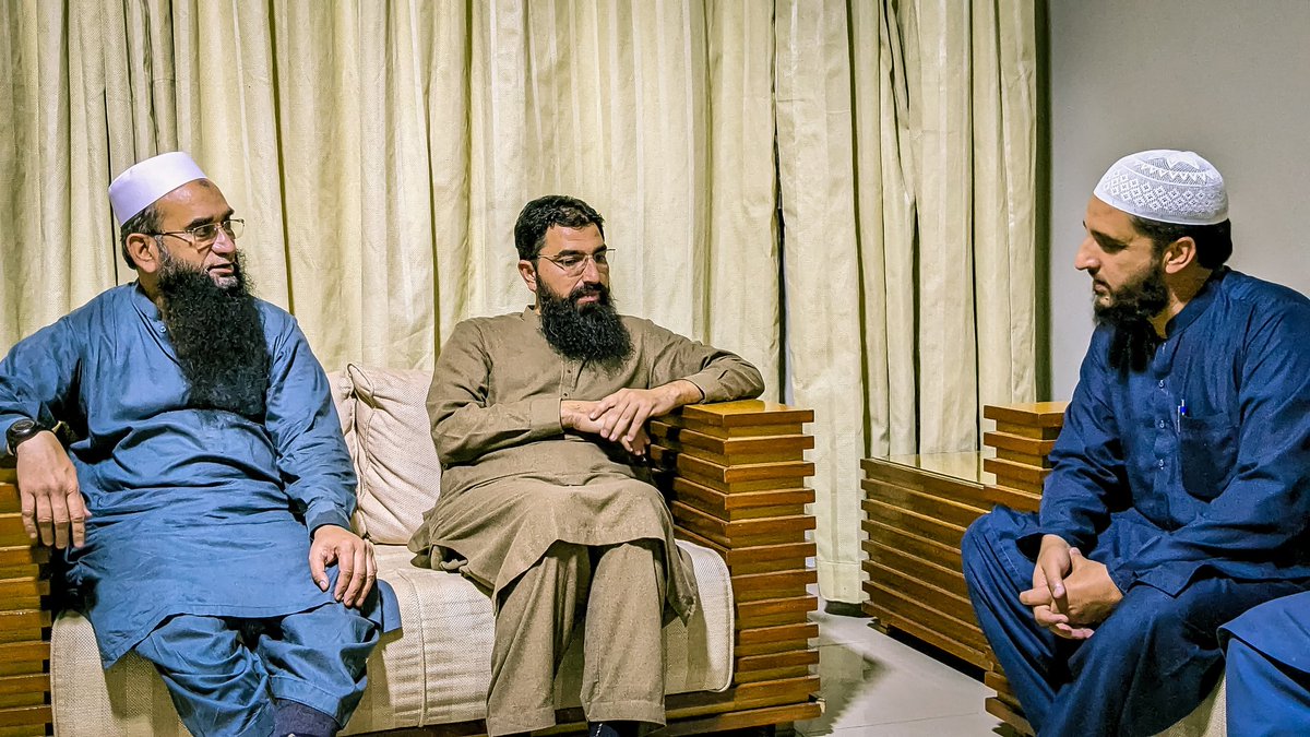 NadeemAwanPMML's tweet photo. اپنے حلقہ انتخاب PS-97 میں مرکزی مسلم لیگ کے سپورٹرز سے ملاقاتوں کا سلسلہ جاری، 8 دسمبر کو حلقے میں ہونے والے جلسہ عام کی دعوت دی۔
#Karachi #PS97 #Elections2024 #Vote4Chair https://t.co/aCzRJXESRV