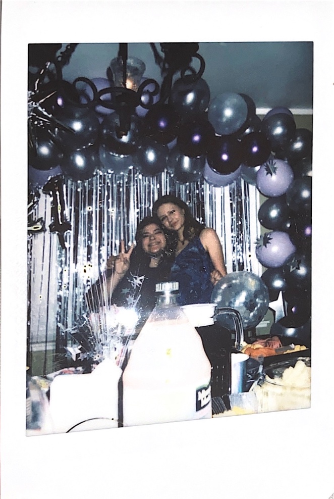 gsrggb's tweet photo. bestie��s birthday party!!! love u so much, happy 21st 🪩🕺🏼📸💿💫 https://t.co/GcoInmQtKD