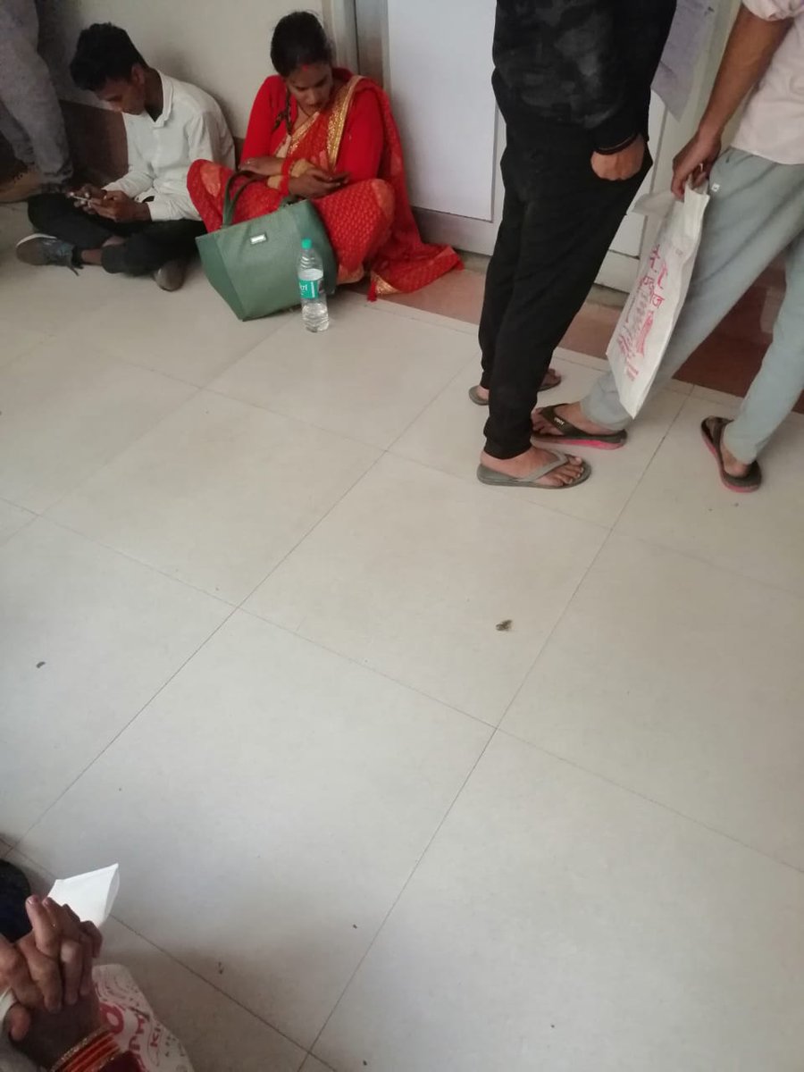 UPRTI112's tweet photo. अस्पताल में गर्भवती महिलाओं के लिए कोई भी सुविधा नहीं दी जाती है स्वास्थ्य मंत्री से अपील है कि कृपया हॉस्पिटल के बारे में संज्ञान लें गर्भवती महिलाओं को सुविधा दी जाए।
@brajeshpathakup @UPGovt  @CMOfficeUP @OfficeOf_MM https://t.co/e3kTqjUXK5