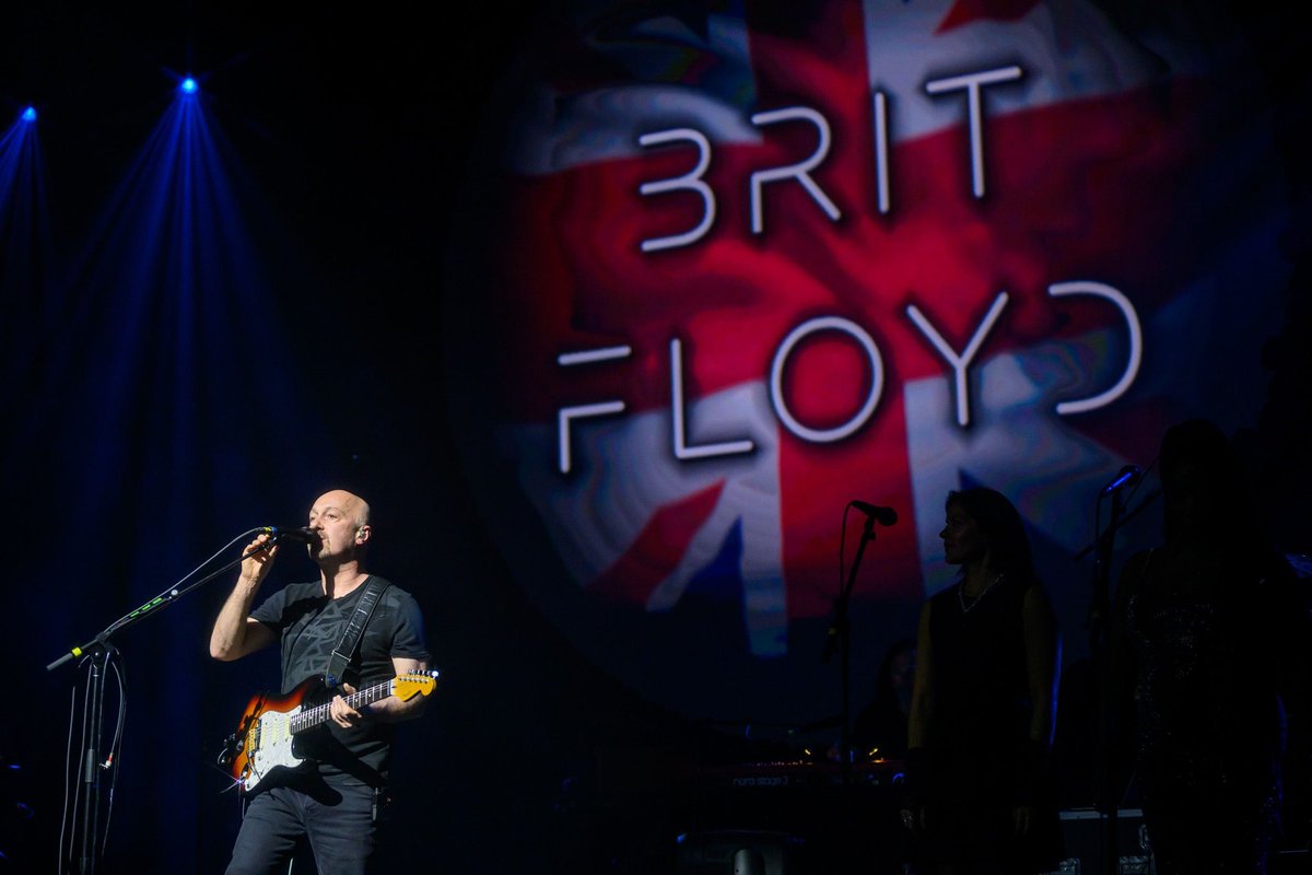 YouTube Theater tweet media