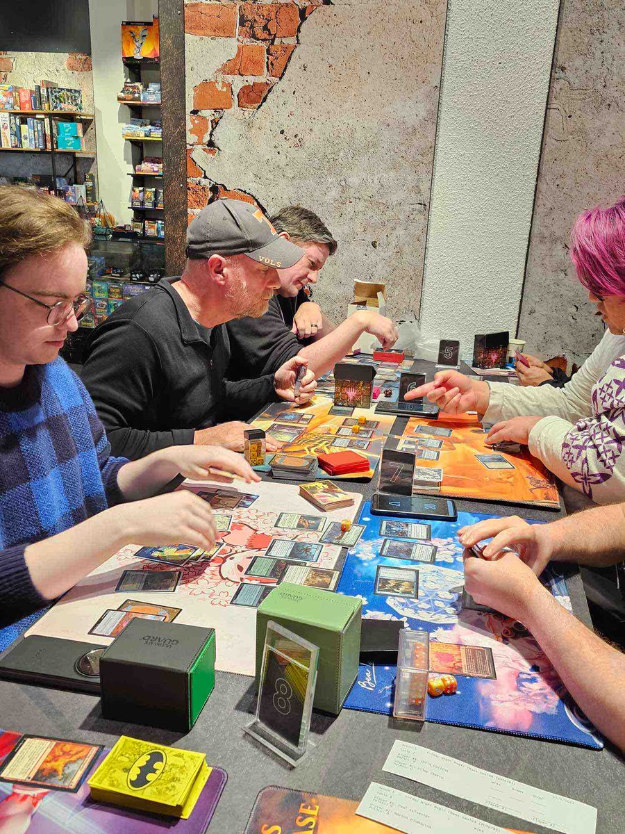 bea_dnd's tweet photo. The summer of magic has begun!! Tonight we have a Chaos Sealed event and everyone is ripping open their packs with excitement! Check out our other Friday Night Magic events if you want to win some cool summer swag!!

#summerofmagic #wpnpremium #fridaynightmagic #beadndgames https://t.co/P11OT5yXnl