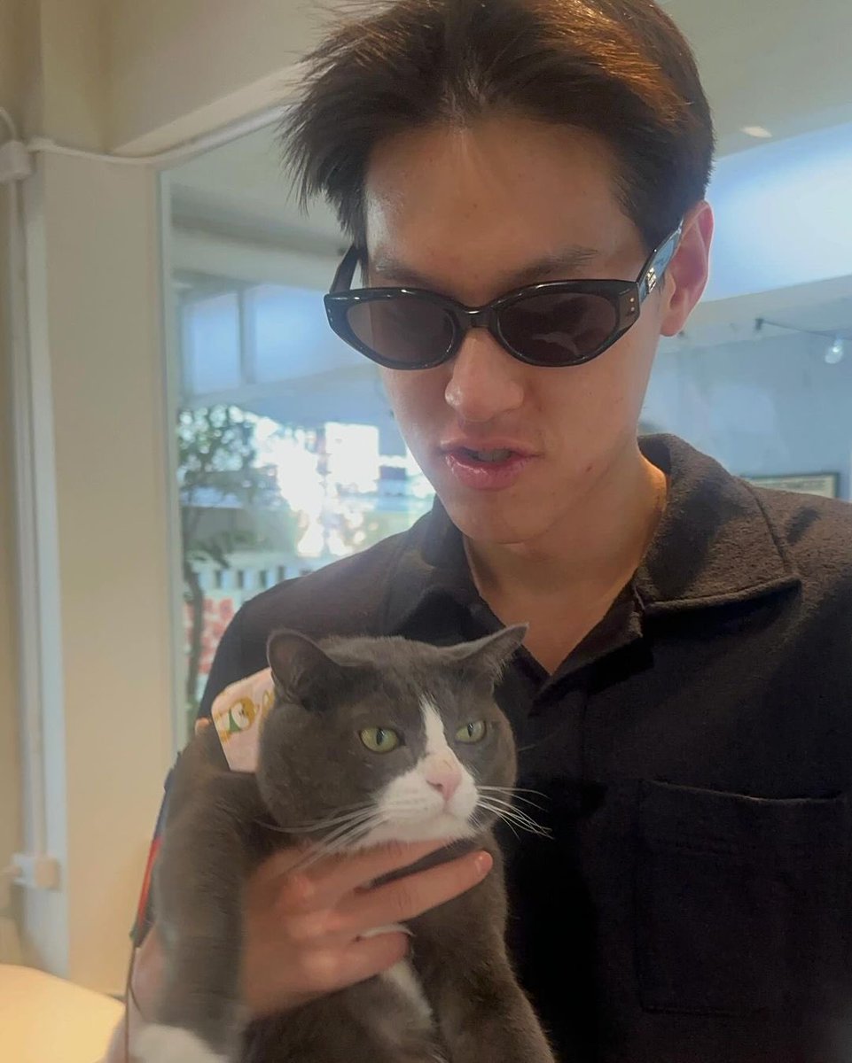 บทด* (slow🐢) tweet media