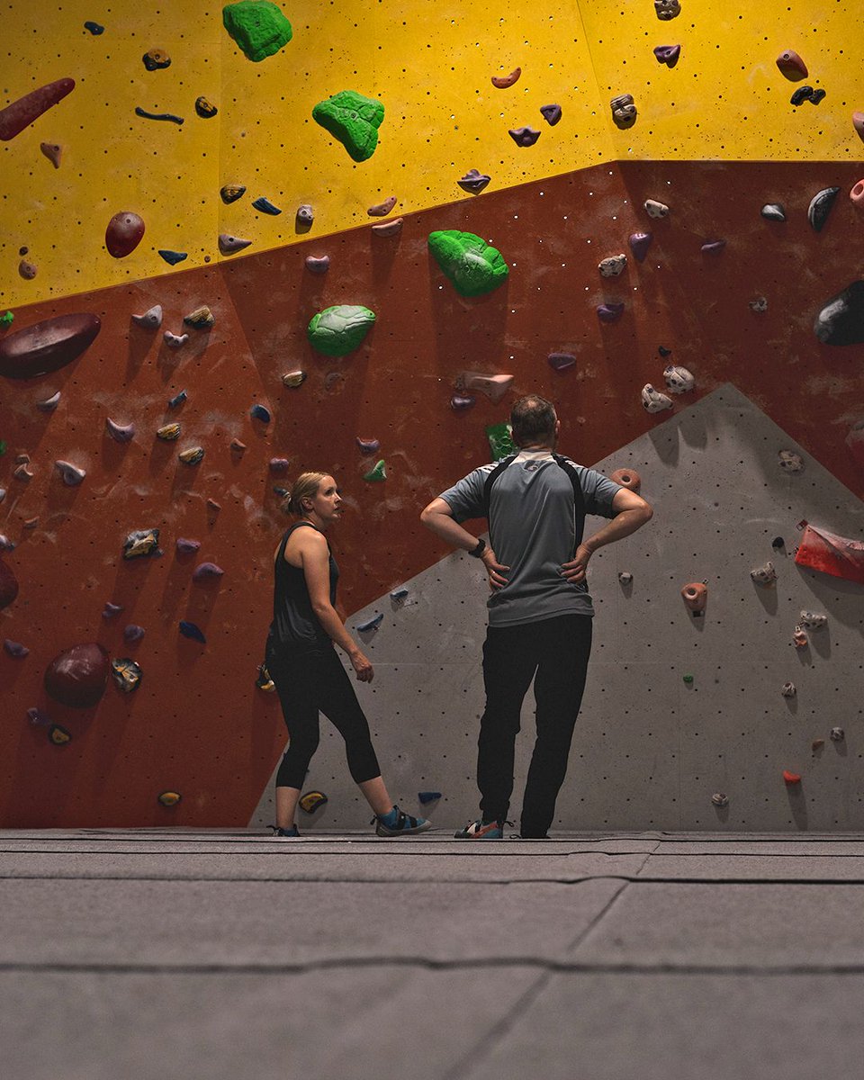 🎄 Christmas is nearly here! 🎅 Looking for the perfect gift for climbers? Redpoint has got you covered with our gift vouchers! 🎁 From coaching to courses &amp; memberships - they'll love it! Get yours now on our website! Waste-free and climbing-tastic! 👉 bit.ly/3QZloow