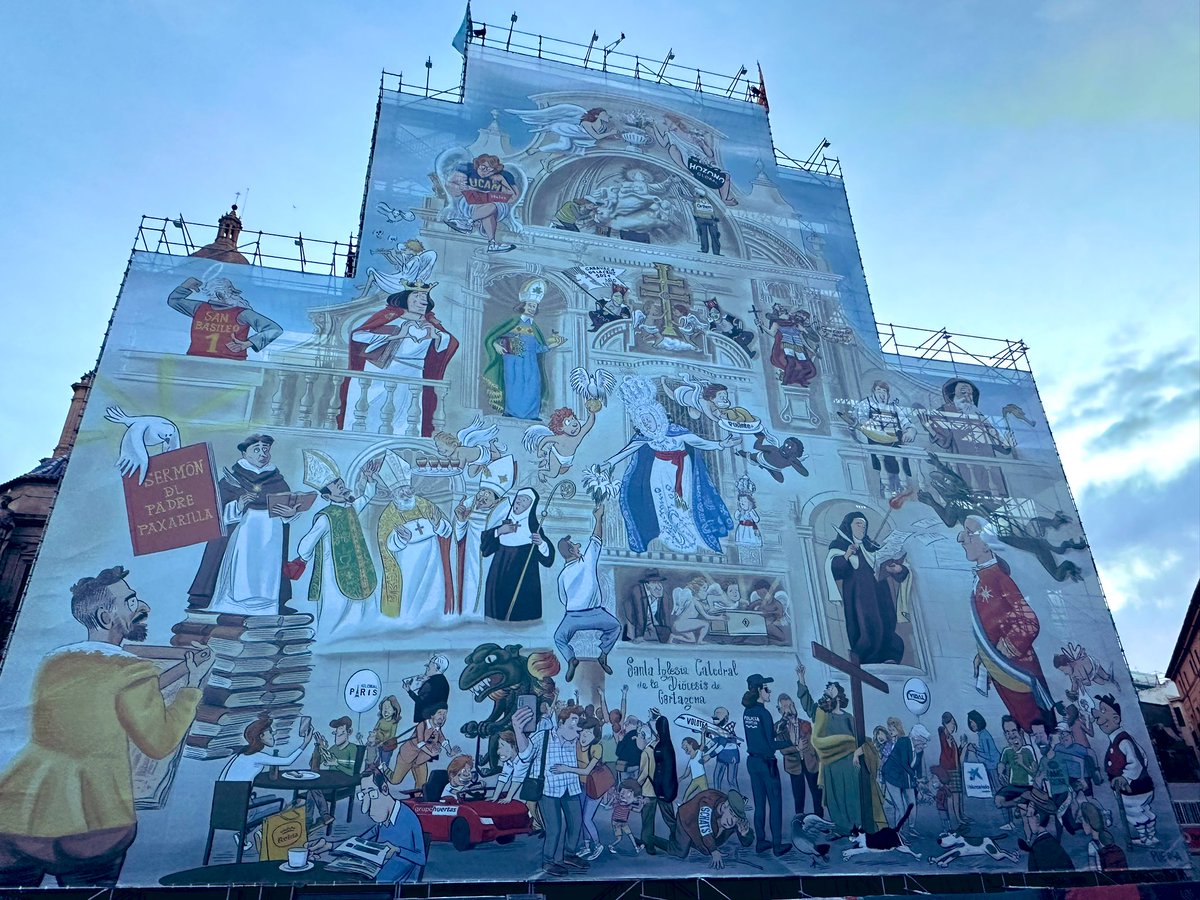 ☀️ ¡Buenos días! ¿Habéis visto la nueva lona de la Catedral de Murcia?

👏 En ella aparece 'un grande' de la casa 🔝

🤔 ¿Sois capaces de encontrarlo? ¿Quién es?
