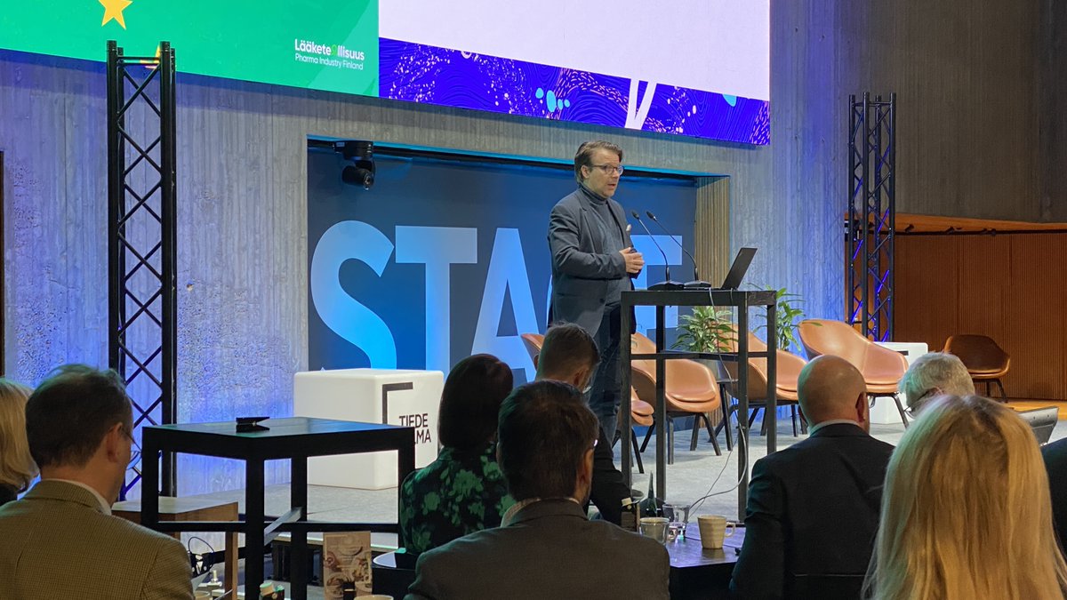 Syysseminaarin avauspuheenvuoron pitää europarlamentaarikko <a href="/villeniinisto/">Ville Niinistö</a> #syysseminaari #laaketeollisuus #terveysontekoja