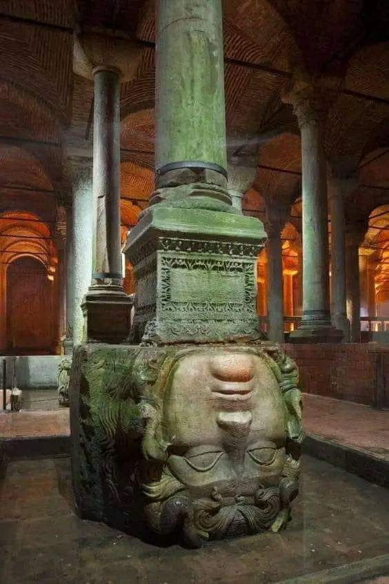 histories_arch's tweet photo. Basilica Cistern beneath the city of Istanbul, Türkiye. Built in the 6th century during the reign of Byzantine Emperor Justinian I. 

Dimensions: The Underground chamber is approximately 138 meters (453 ft) by 64.6 meters (212 ft). Area: Approximately 9,800 square meters (105,000 sq ft). Capable of holding 80,000 cubic meters (2,800,000 cu ft). 

Ceiling-supported by 336 marble columns, every 9 meters (30 ft) high, arranged in 12 rows of 28 columns each spaced 4.9 meters (16 ft) apart. Capacity: 100,000 tons of water.

#archaeohistories
