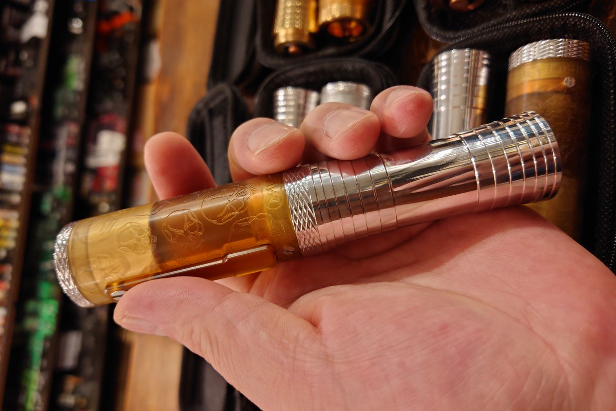 bakuendo_vape's tweet photo. BUNGO 21700 21700x2 MRNMODZ
今回はチューブです
#MRN #BUNGO #mech #RDA #MRNMODZ #vape #liquid #bakuendo #爆煙堂 #電子タバコ #ベイプ #水戸 #水戸市 @爆煙堂 https://t.co/PkIoH4RMo5