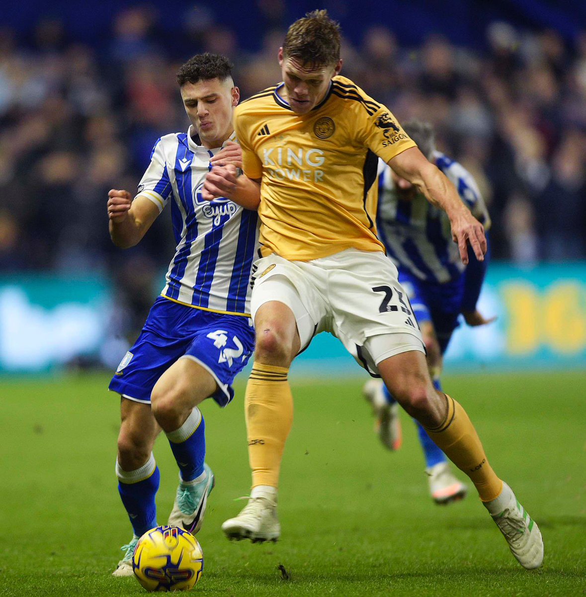 Baileycadz's tweet photo. Seems like an age away but had a bit of time to reflect on my full home debut  AMAZING!
I’ve been getting tasters of the lavel and I’m hungry for more . 
I know what @swfc fans expect and I will always give every drop of what I have ! 
Thank you for your support WAWAW 🦉 https://t.co/fpJnJ6thyj