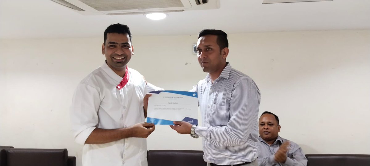 medipakkadam's tweet photo. Got awards as " KITCHEN KING" from work today  Deserve to be proud of my achievement 😉
THANKS KITCHEN team n chef☺☺☺
@SodexoGroup
@SodexoIndia
#awards #cheflyf
#sodexo #chefwork
#sodexoproud #awards2023 https://t.co/4bJD5iV5Km