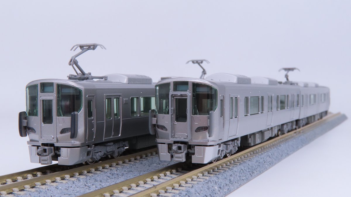 ト*ト様 KATO 227系1000番台(SD編成)霜取りパンタ搭載 2両セット 227系1000番台 (SD編成) 霜取りパンタ搭載 2両セット (2両セット